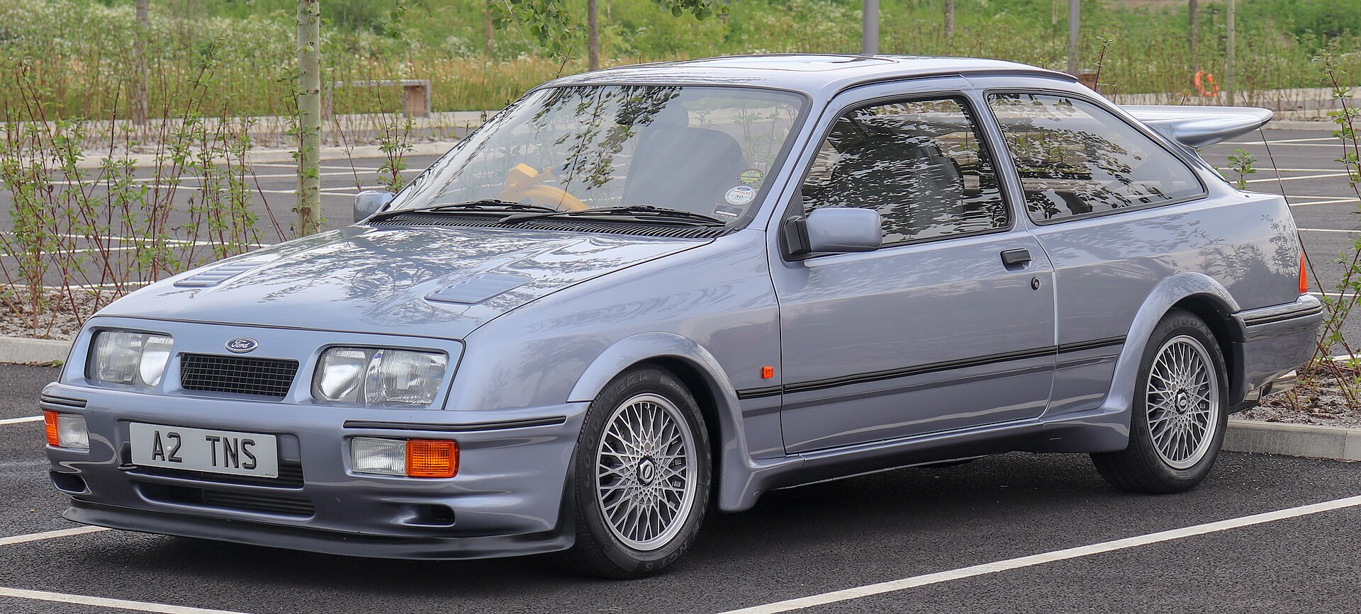 Ford Sierra RS Cosworth Whaletail mit markantem Heckspoiler