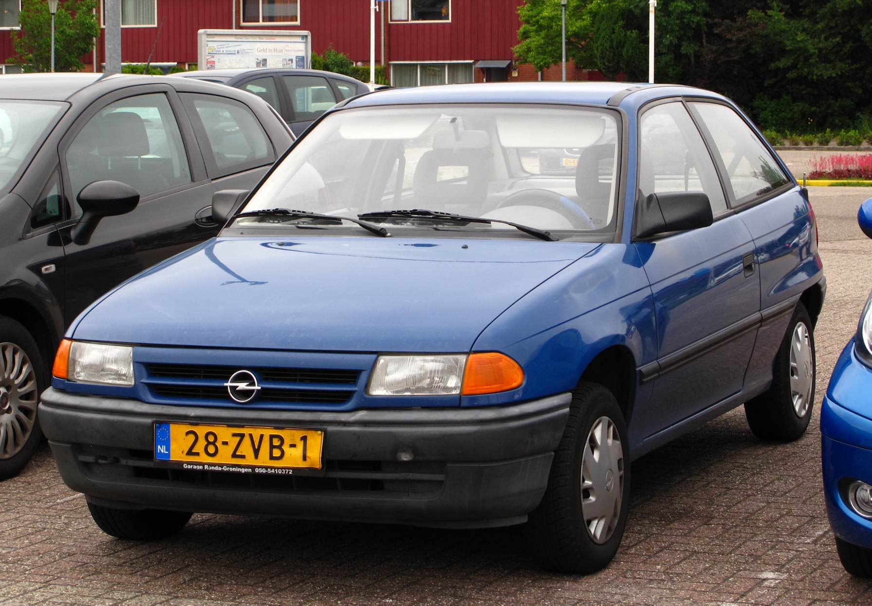Opel Astra F GSi in Sportrot