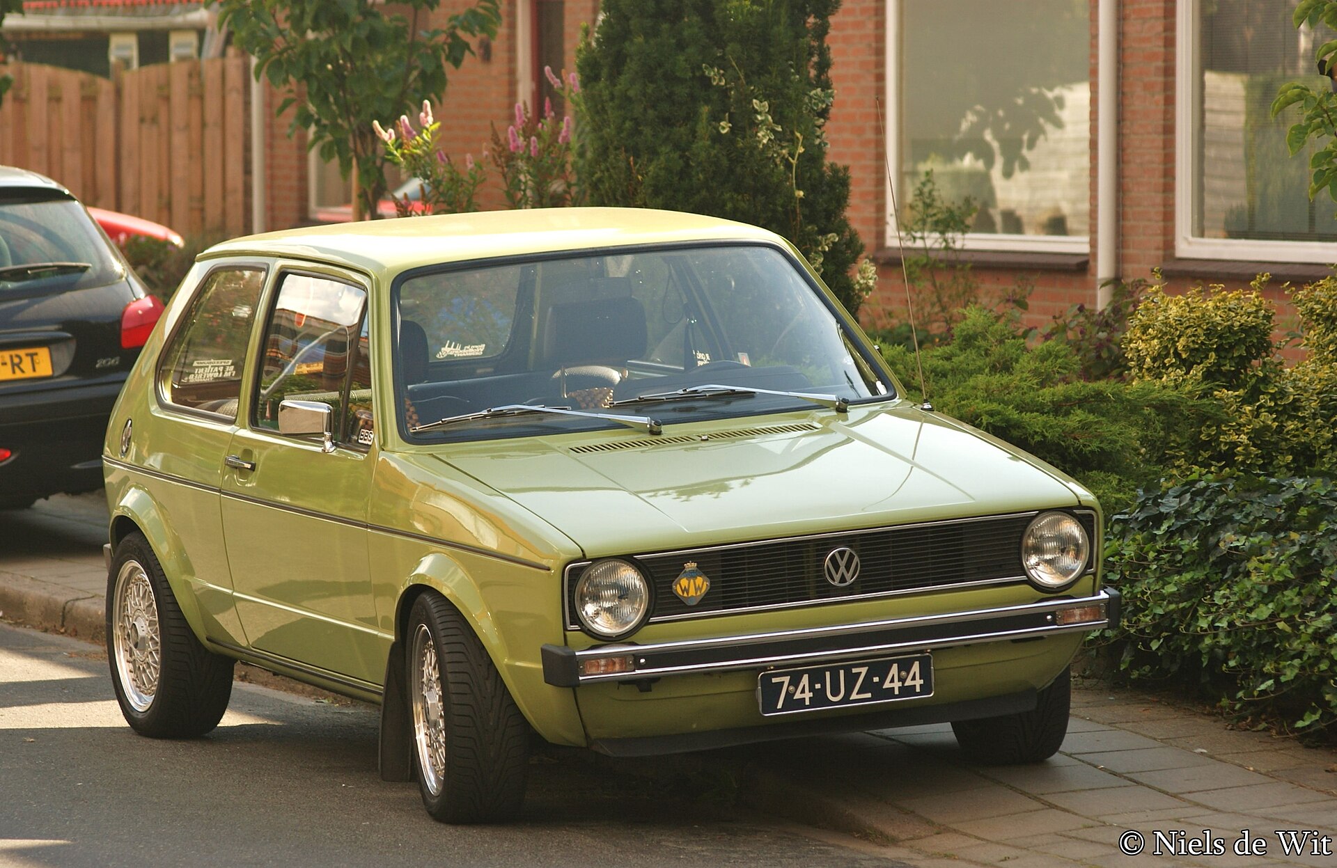 VW Golf I in klassischer Aufnahme
