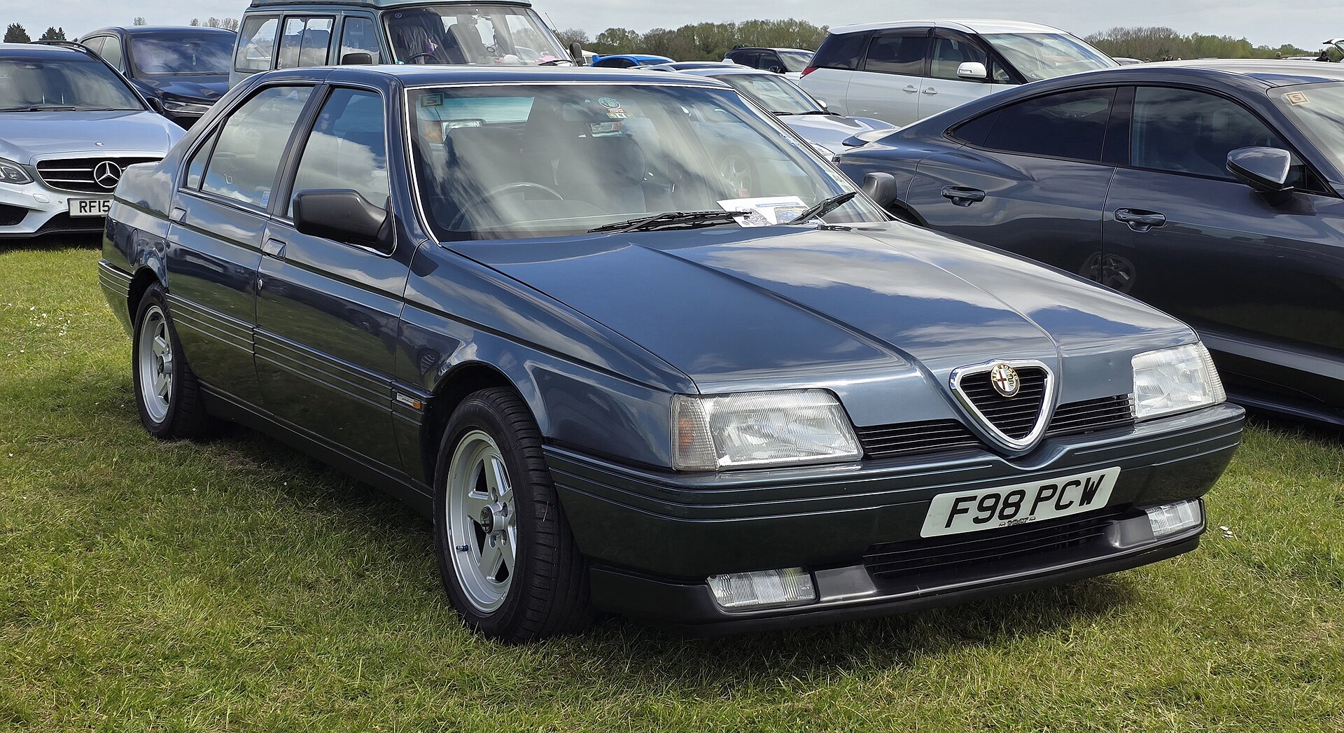 Alfa Romeo 164 Pininfarina-Limousine mit Busso V6