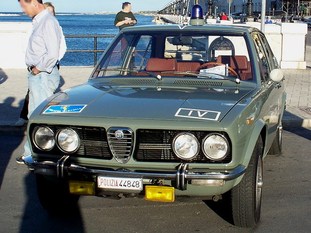 Alfa Romeo Alfetta Berlina Limousine mit Transaxle
