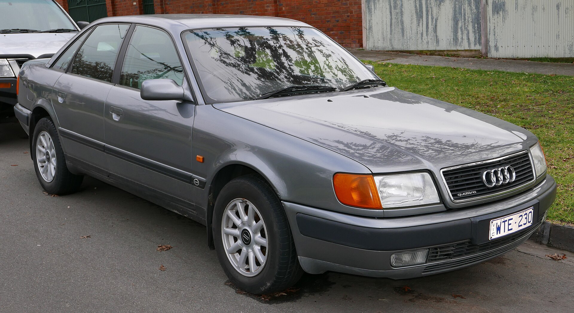 Audi 100 (C4) Standard, klassische Aufnahme aus Wikimedia Commons