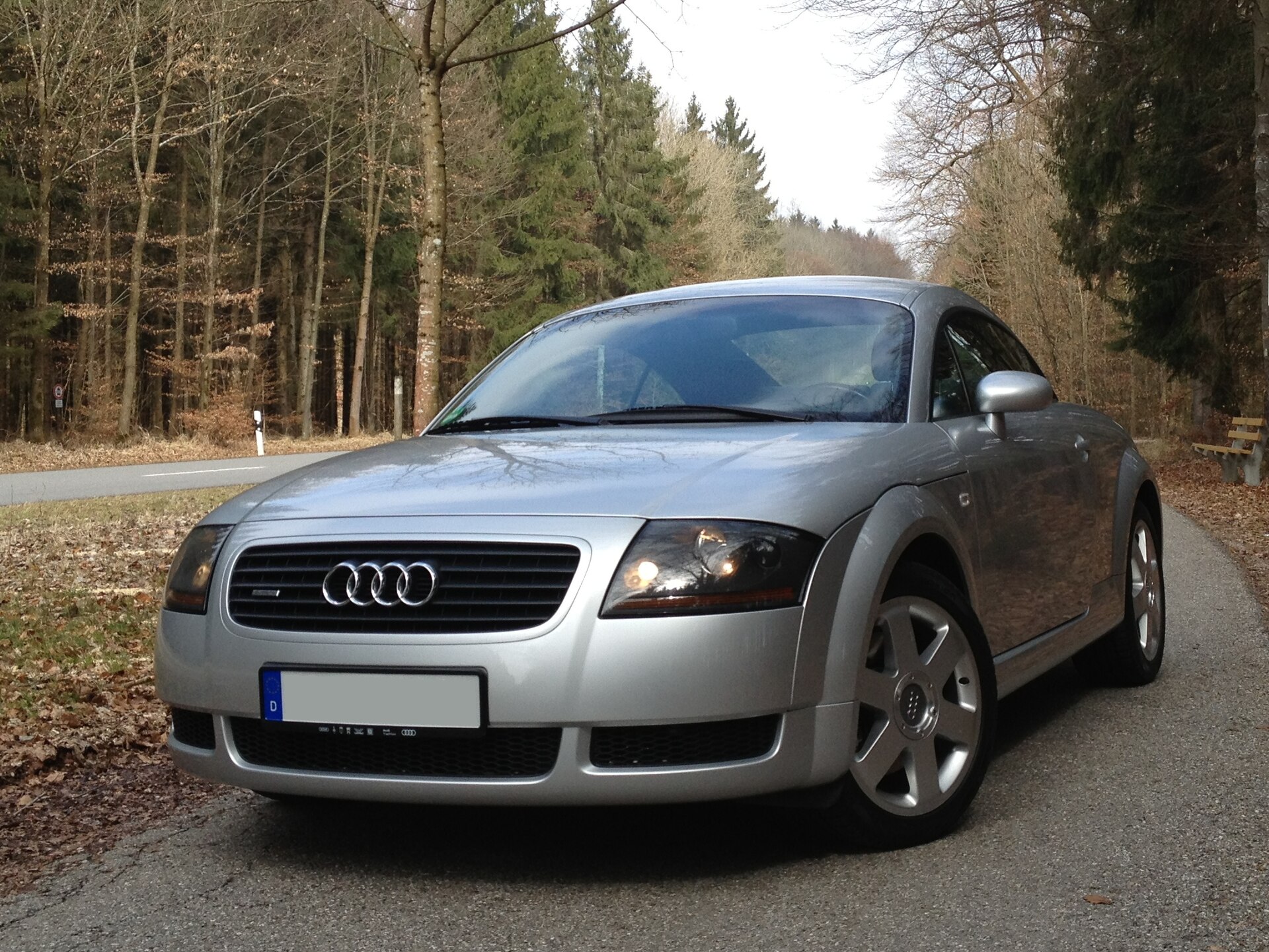 Audi TT (8N) Coupé, klassische Aufnahme aus Wikimedia Commons