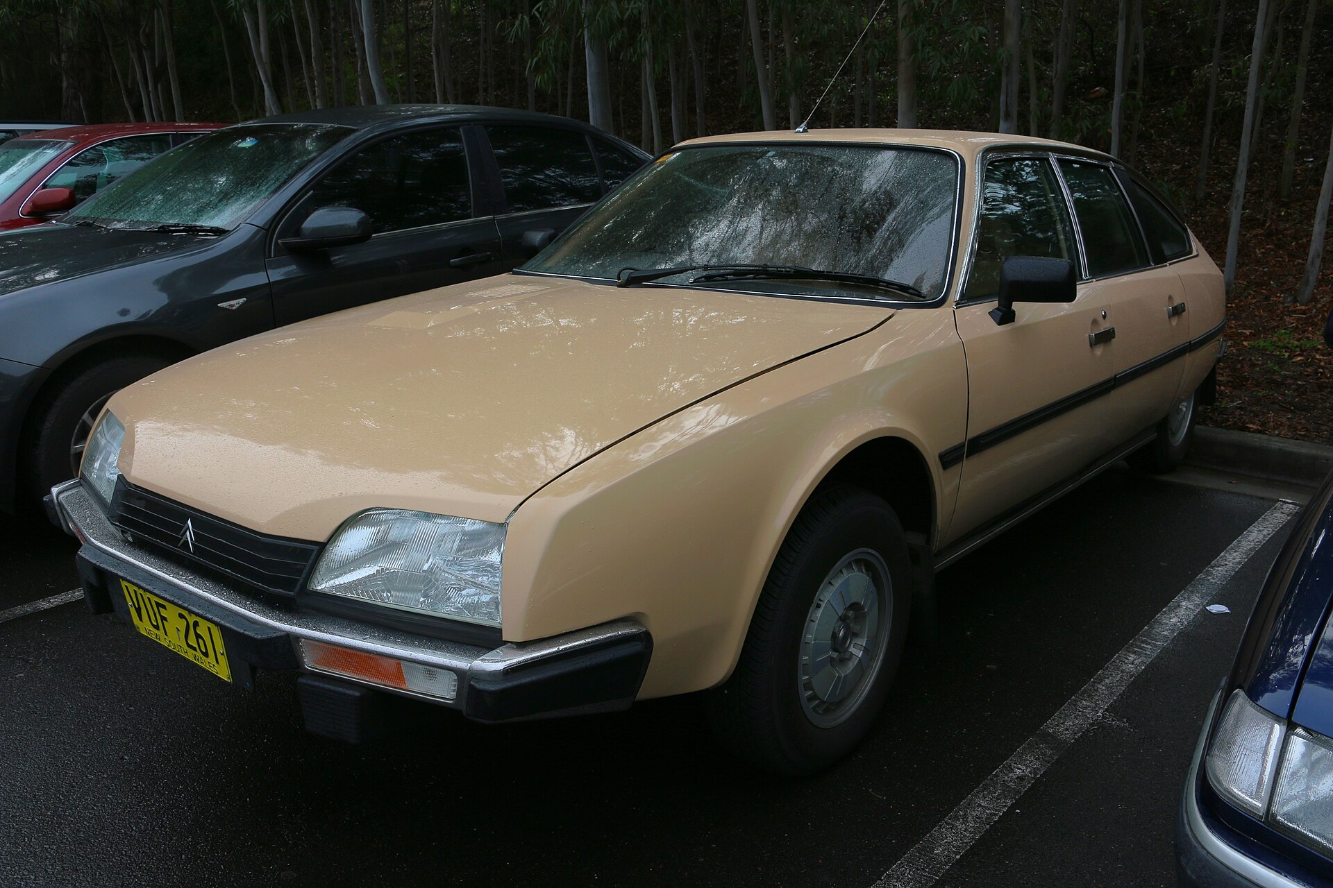 Citroën CX 25 Pallas IE in Beige, Frontansicht, Baujahr 1985