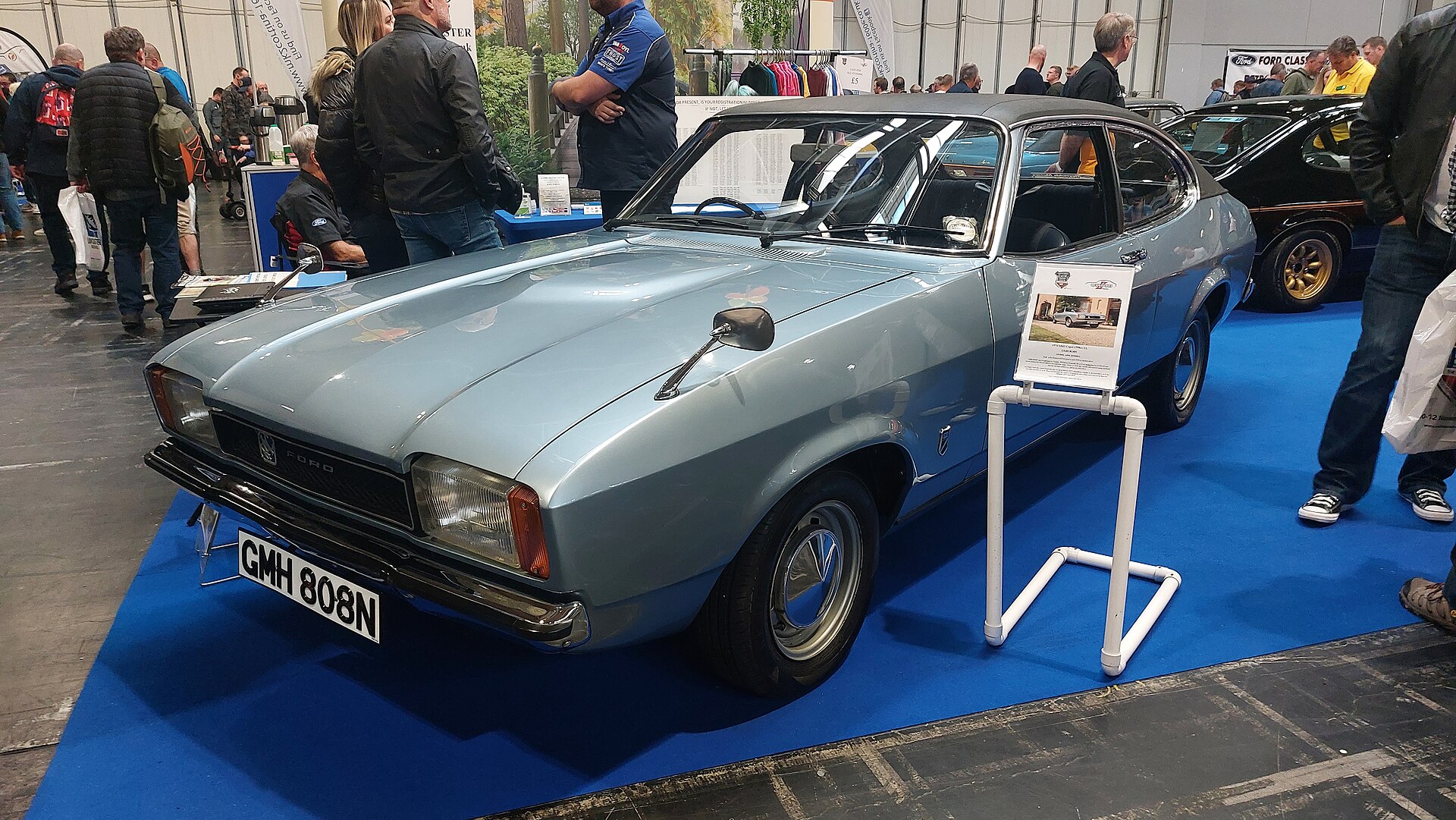 Ford Capri II Coupé mit Heckklappe