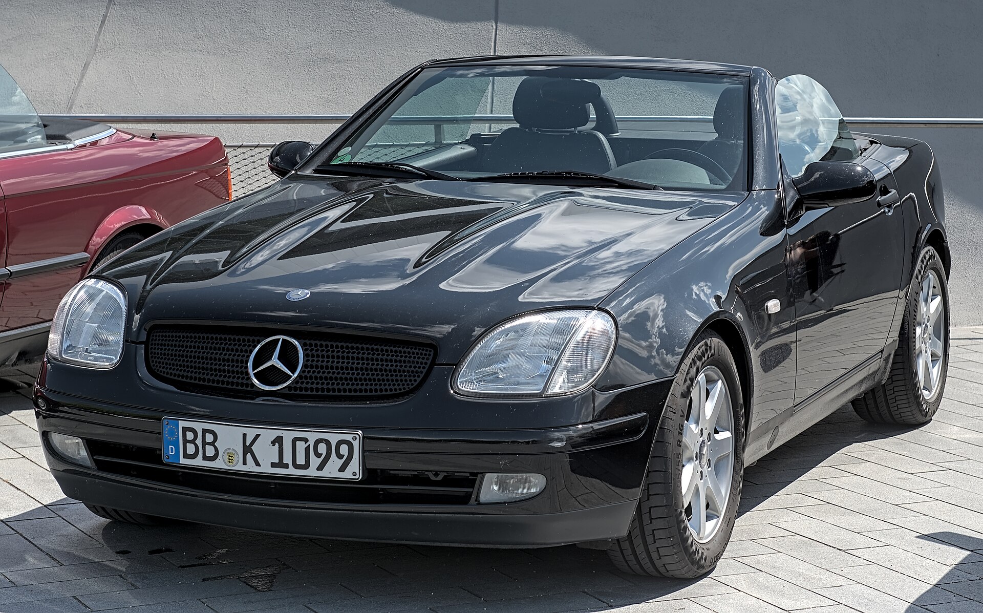 Mercedes-Benz SLK R170, der erste Roadster mit elektrohydraulischem Vario-Dach