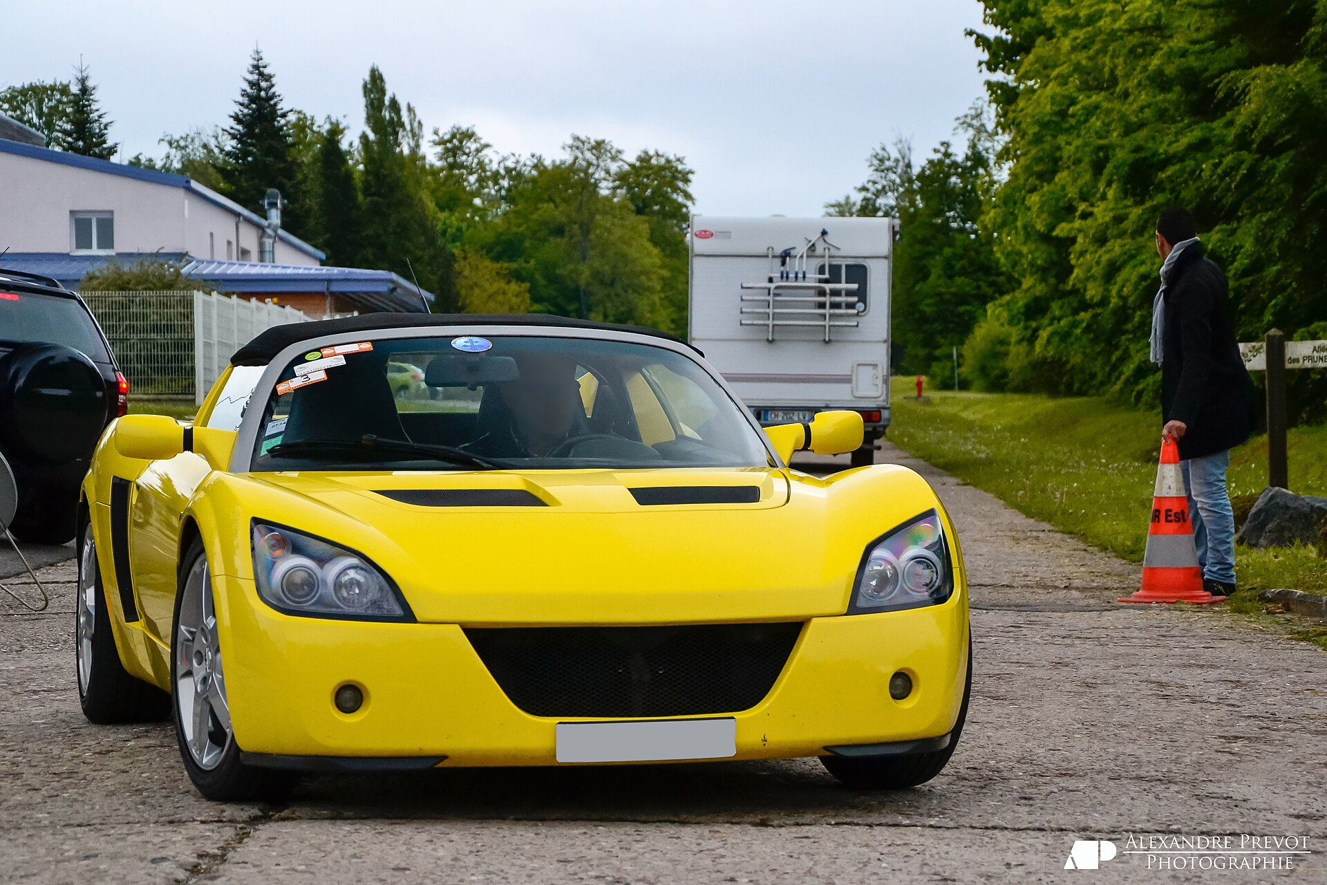 Opel Speedster Mittelmotor-Roadster