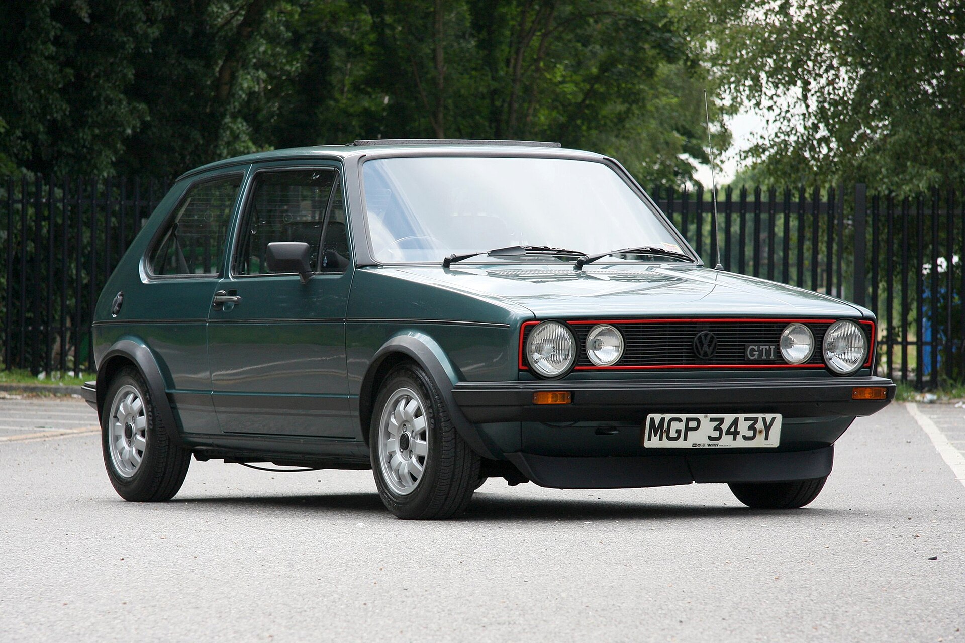 VW Golf 1 GTI Pirelli